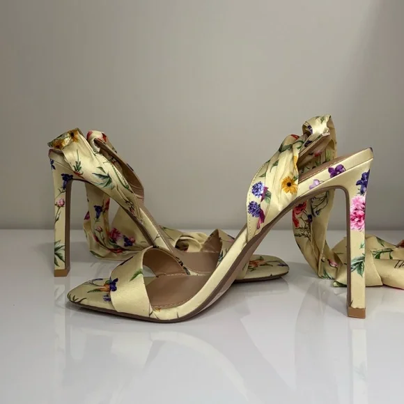 EXPRESS Floral Printed Lace Up Heeled Sandals - Picture 2 of 5